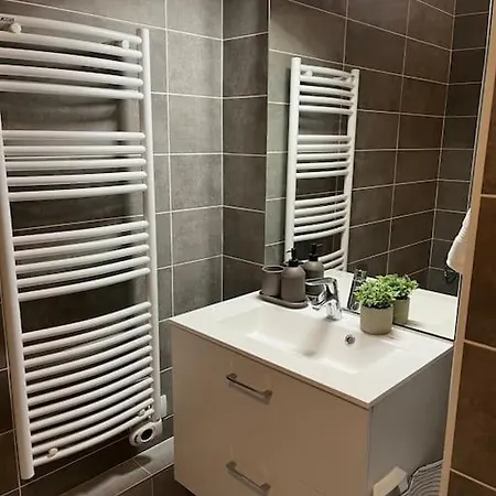 Le Clos Du Chateau Rouge 3* Avec Parking Securise آنماس